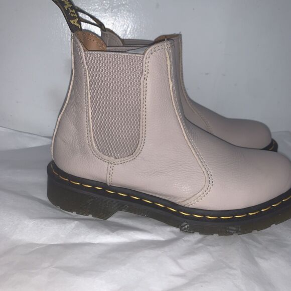 Dr. Martens Doc 2976 Vintage Taupe Virginia Chelsea Boots Womens Sizes 7 - Picture 2 of 11